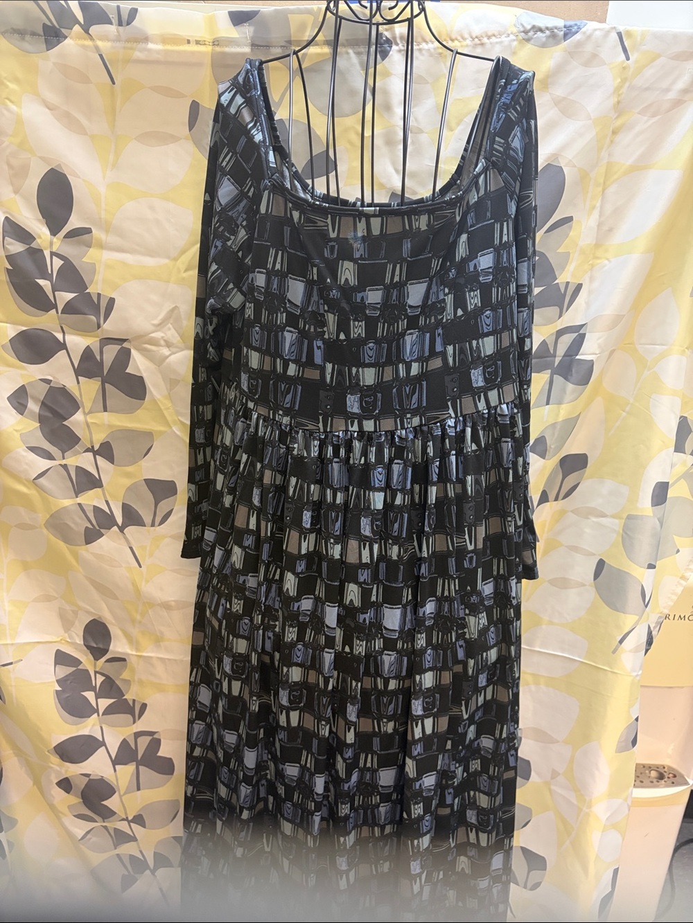 24/7 Comfort Apparel Black and Blue Geometric Long Sleeve Scoop-Neck Dress